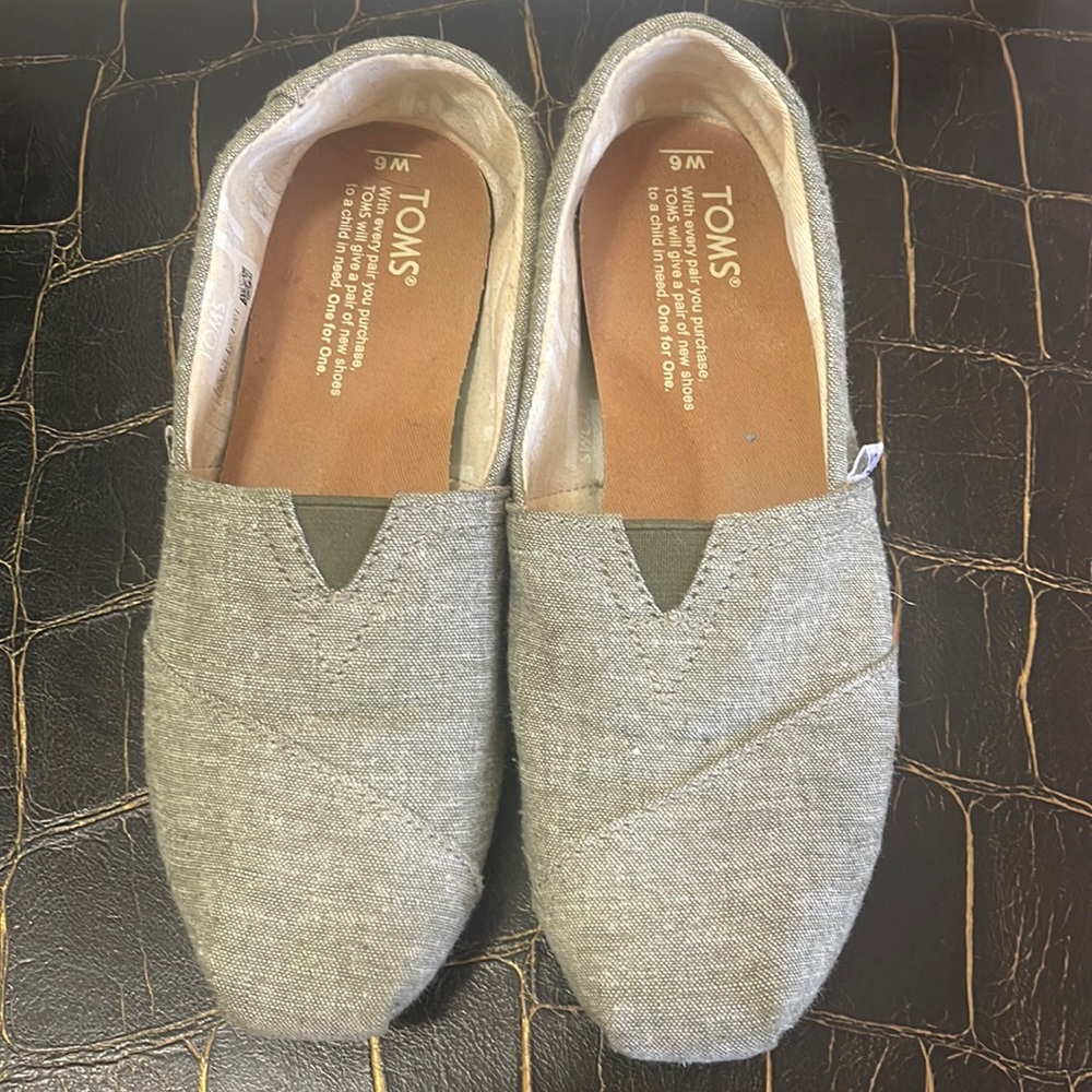 TOMS
